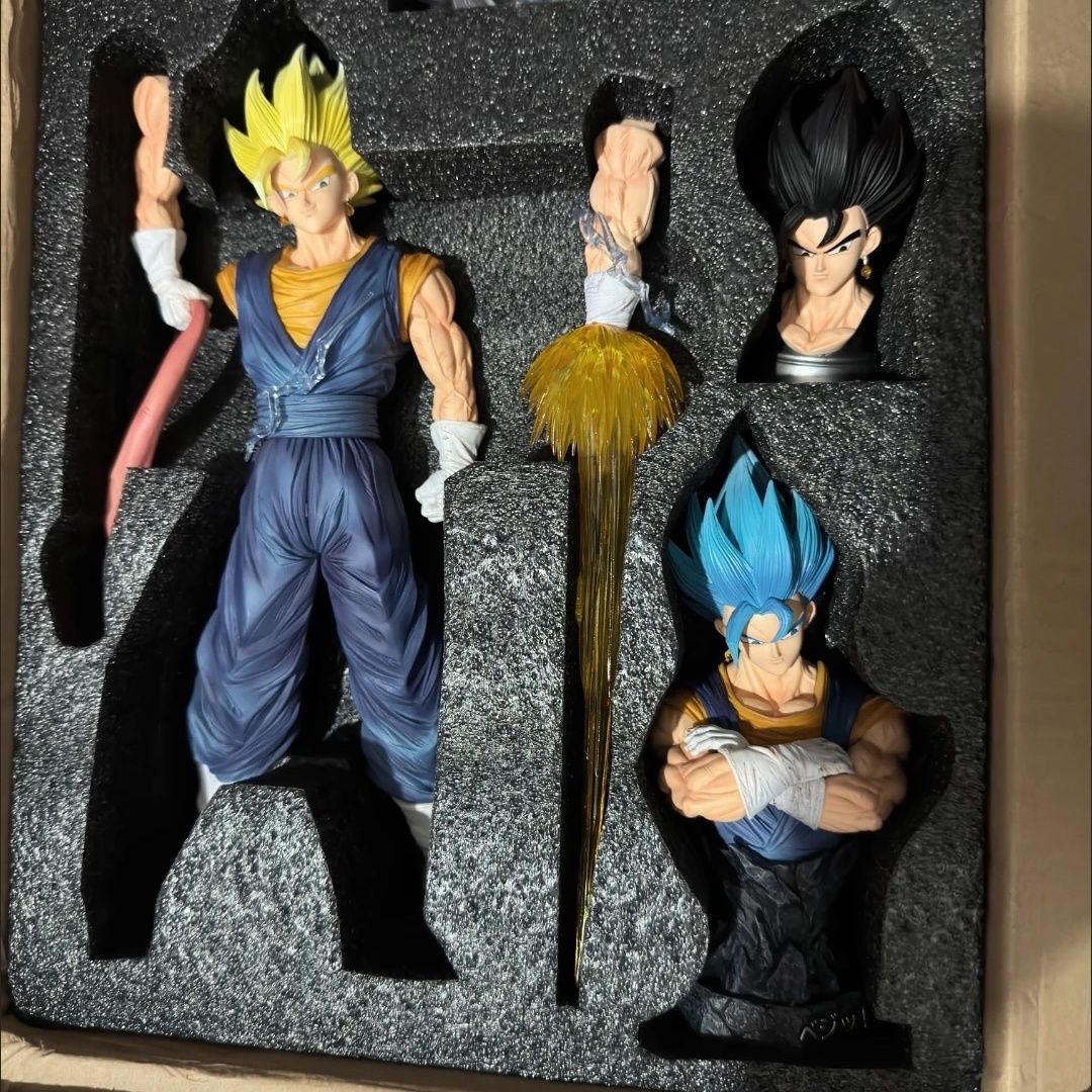 Cosplay Prop Display - アニメ戦士アクションフィギュアセット交換可能なヘッドパーツPVCコレクタブルモデルスタチューデスクトップディスプレイ玩具